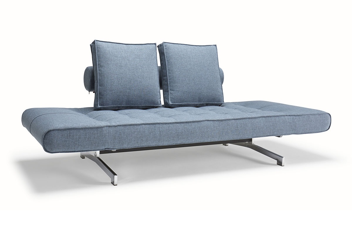 Ghia dagbädd, framtidens designär här!Du kan välja mellan fem olika tyger och två olika ben för Ghia dagbädd, framtidens designär här!Du kan välja mellan fem olika tyger och två olika ben för